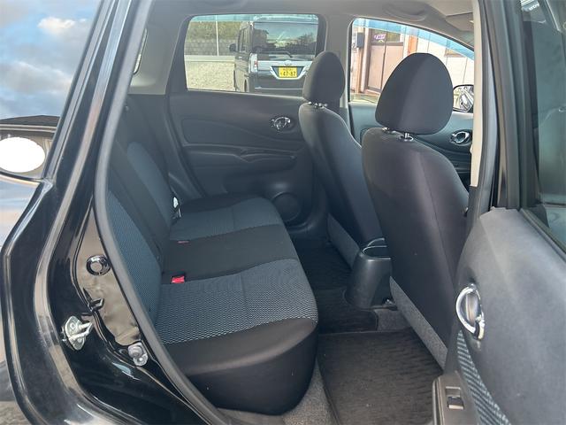 ノート Ｘ　ＤＩＧ－Ｓ　純正ＳＤナビ・社外アルミホイール・オートエアコン・プッシュスタート・スマートキー（11枚目）