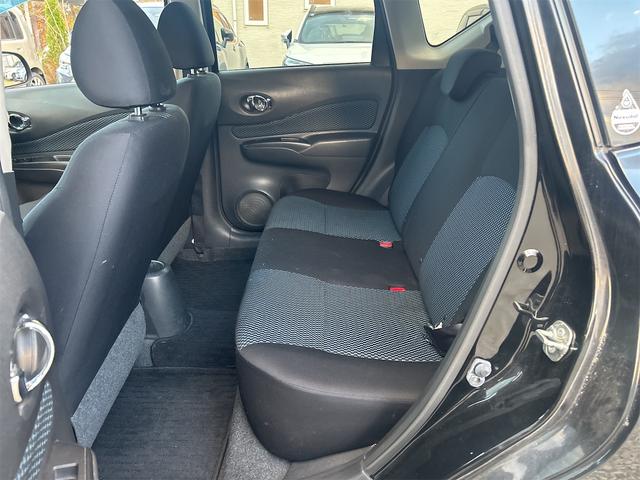 ノート Ｘ　ＤＩＧ－Ｓ　純正ＳＤナビ・社外アルミホイール・オートエアコン・プッシュスタート・スマートキー（13枚目）