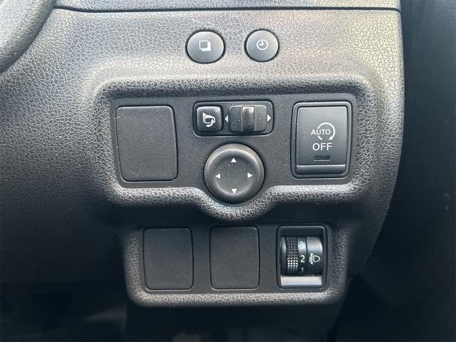 ノート Ｘ　ＤＩＧ－Ｓ　純正ＳＤナビ・社外アルミホイール・オートエアコン・プッシュスタート・スマートキー（19枚目）