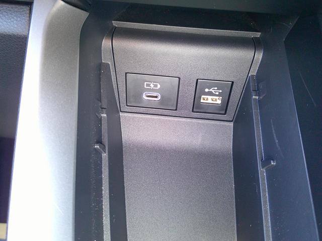 ヴォクシー ハイブリッドS-Z 7人乗り・ワンオーナー・禁煙車・100V電源・1500W・フルセグTV・寒冷地仕様・バックカメラ・寒冷地仕様・純正アルミ(23枚目)