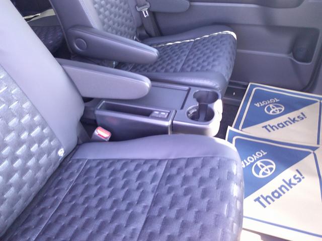 ヴォクシー ハイブリッドS-Z 7人乗り・ワンオーナー・禁煙車・100V電源・1500W・フルセグTV・寒冷地仕様・バックカメラ・寒冷地仕様・純正アルミ(35枚目)