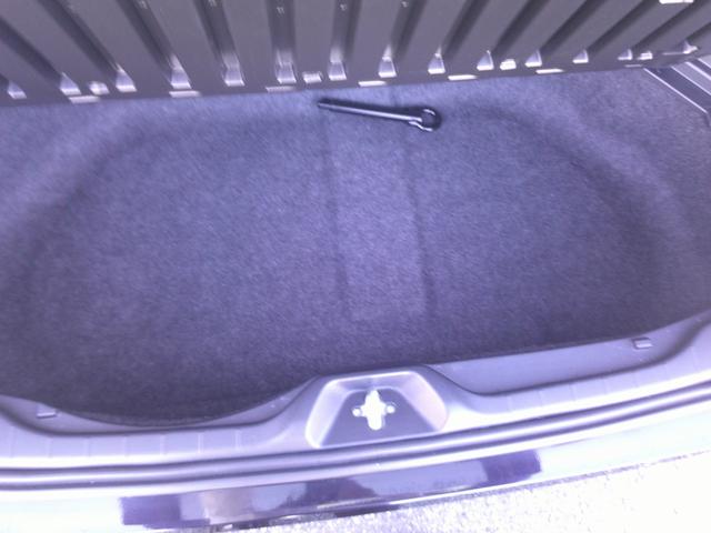 ヴォクシー ハイブリッドS-Z 7人乗り・ワンオーナー・禁煙車・100V電源・1500W・フルセグTV・寒冷地仕様・バックカメラ・寒冷地仕様・純正アルミ(39枚目)