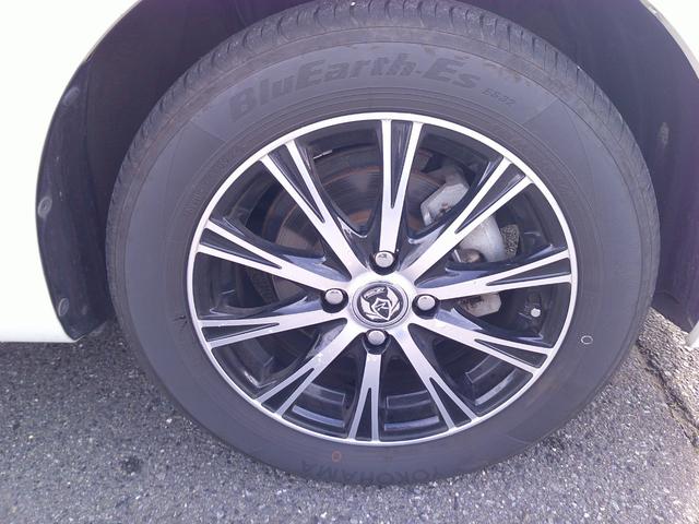 カローラアクシオ １．５Ｇ　寒冷地仕様・リヤワイパー・ＥＴＣ・ワンオーナー・フルセグナビ・バックカメラ・禁煙車・社外アルミ・前後ドライブレター（11枚目）