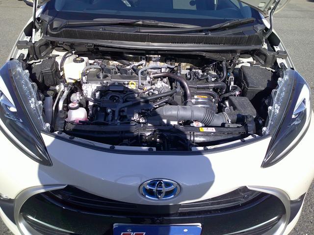 アクア Ｚ　試乗車・禁煙車・ワンオーナー・ディスプレイオーディオ・フロントカメラ・サイドカメラ・バックカメラ・寒冷地仕様・１００Ｖ電源・１５００Ｗ・アルミ（8枚目）