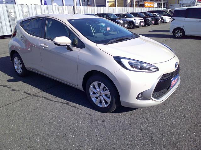 アクア Ｚ　試乗車・禁煙車・ワンオーナー・ディスプレイオーディオ・フロントカメラ・サイドカメラ・バックカメラ・寒冷地仕様・１００Ｖ電源・１５００Ｗ・アルミ（11枚目）