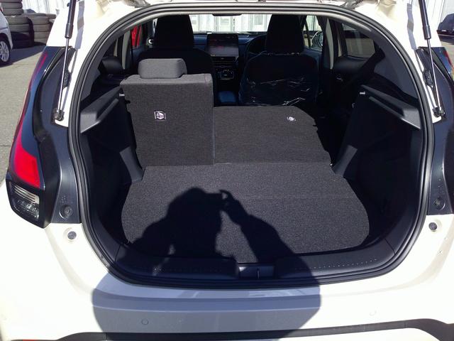 アクア Ｚ　試乗車・禁煙車・ワンオーナー・ディスプレイオーディオ・フロントカメラ・サイドカメラ・バックカメラ・寒冷地仕様・１００Ｖ電源・１５００Ｗ・アルミ（32枚目）