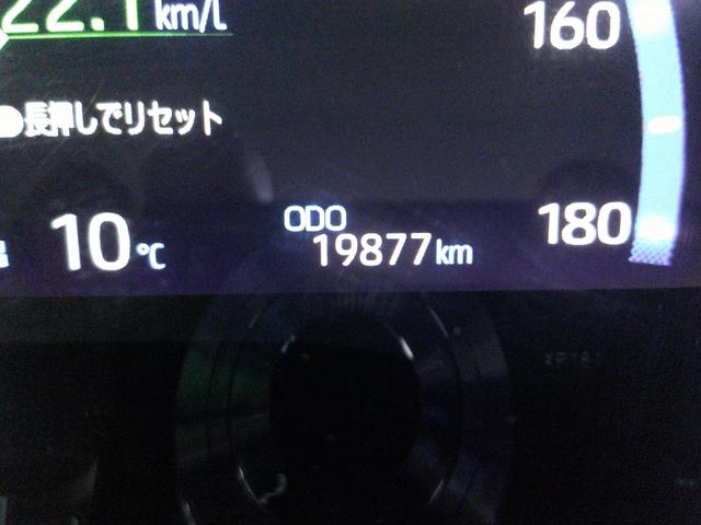 ヤリスクロス ハイブリッドＺ　禁煙車・ワンオーナー・ディスプレイオーディオ・バックカメラ・フロントカメラ・サイドカメラ・バックカメラ・寒冷地仕様・シートヒーター・アルミホイール（3枚目）