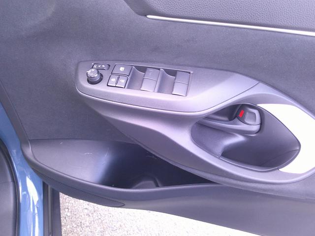 ヤリスクロス ハイブリッドＺ　禁煙車・ワンオーナー・ディスプレイオーディオ・バックカメラ・フロントカメラ・サイドカメラ・バックカメラ・寒冷地仕様・シートヒーター・アルミホイール（21枚目）