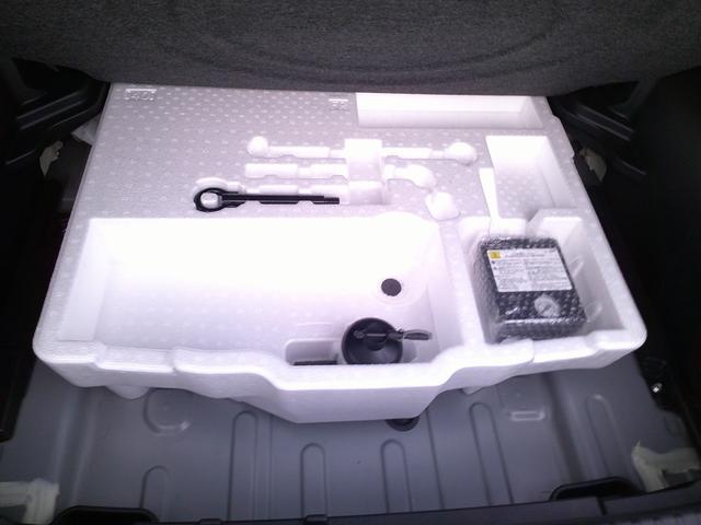 ヤリスクロス ハイブリッドＺ　禁煙車・ワンオーナー・ディスプレイオーディオ・バックカメラ・フロントカメラ・サイドカメラ・バックカメラ・寒冷地仕様・シートヒーター・アルミホイール（42枚目）