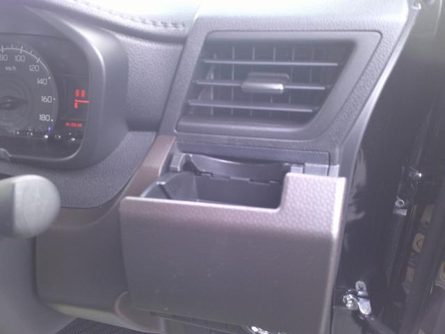 ルーミー Ｘ　４ＷＤ　ワンオーナー・フルセグナビ・ＣＤ／ＤＶＤ再生・Ｂｌｕｅｔｏｏｔｈ対応機種・禁煙車（12枚目）