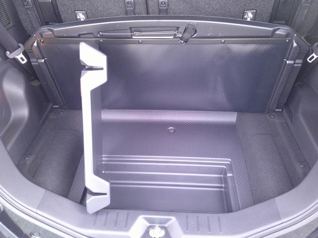 ルーミー Ｘ　４ＷＤ　ワンオーナー・フルセグナビ・ＣＤ／ＤＶＤ再生・Ｂｌｕｅｔｏｏｔｈ対応機種・禁煙車（18枚目）