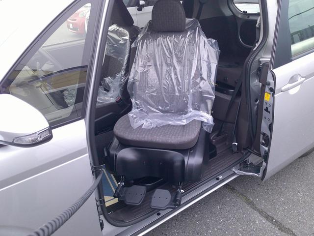スペイド Ｘ　４ＷＤ　ウェルキャブＡタイプ４ＷＤ・３人乗り・助手席電動回転車椅子仕様・ワンオーナー・寒冷地仕様・禁煙車・ＣＤデッキ（19枚目）