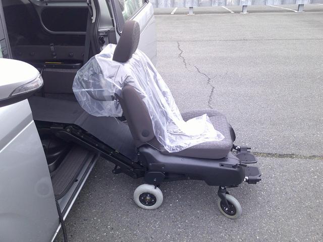 スペイド Ｘ　４ＷＤ　ウェルキャブＡタイプ４ＷＤ・３人乗り・助手席電動回転車椅子仕様・ワンオーナー・寒冷地仕様・禁煙車・ＣＤデッキ（22枚目）