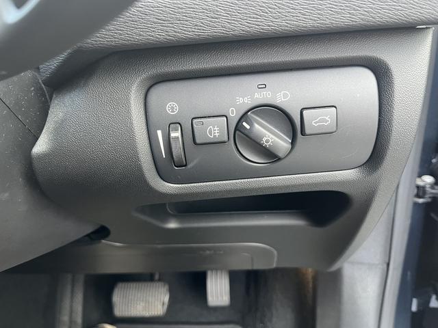 V40 D4 インスクリプション ポールスターパフォーマンス搭載 ボルボシティーセーフティー 経済的なディーゼルモデル(23枚目)