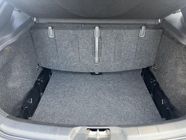 V40 D4 インスクリプション ポールスターパフォーマンス搭載 ボルボシティーセーフティー 経済的なディーゼルモデル(30枚目)