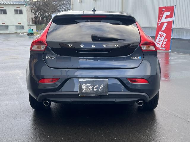 V40 D4 インスクリプション ポールスターパフォーマンス搭載 ボルボシティーセーフティー 経済的なディーゼルモデル(35枚目)