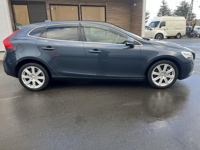 V40 D4 インスクリプション ポールスターパフォーマンス搭載 ボルボシティーセーフティー 経済的なディーゼルモデル(42枚目)