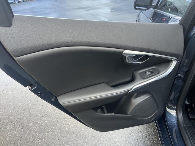 V40 D4 インスクリプション ポールスターパフォーマンス搭載 ボルボシティーセーフティー 経済的なディーゼルモデル(56枚目)