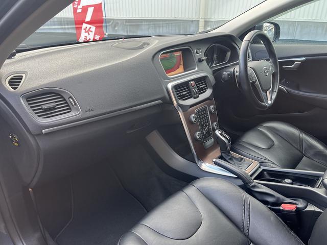V40 D4 インスクリプション ポールスターパフォーマンス搭載 ボルボシティーセーフティー 経済的なディーゼルモデル(60枚目)