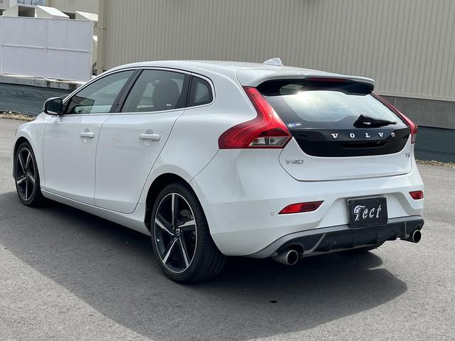 Ｖ４０ Ｔ５　Ｒデザイン　黒革シート純正ナビ　バックカメラ　ＥＴＣ（3枚目）