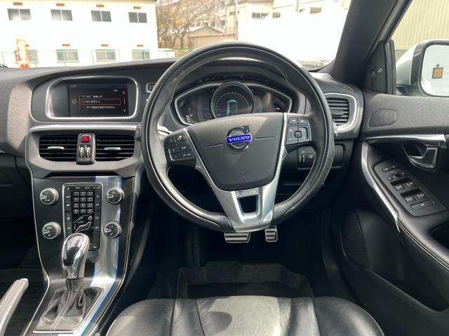 Ｖ４０ Ｔ５　Ｒデザイン　黒革シート純正ナビ　バックカメラ　ＥＴＣ（32枚目）