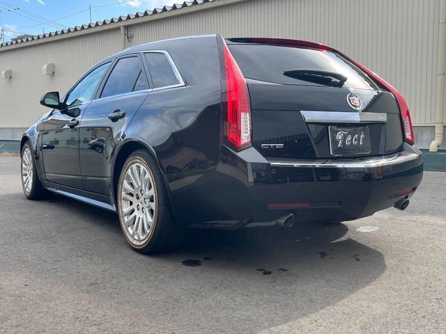 キャデラックＣＴＳスポーツワゴン ３．０プレミアム　ＥＴＣ　社外地デジテレビ　パノラマサンルーフ　パワーバックドア　エアバック警告灯点灯　現状販売（4枚目）