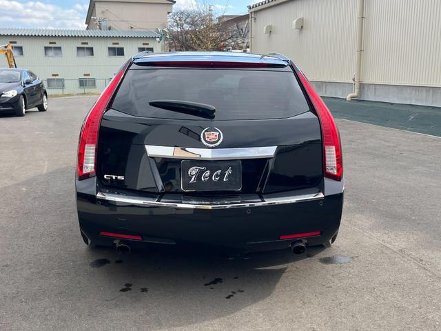 キャデラックＣＴＳスポーツワゴン ３．０プレミアム　ＥＴＣ　社外地デジテレビ　パノラマサンルーフ　パワーバックドア　エアバック警告灯点灯　現状販売（5枚目）