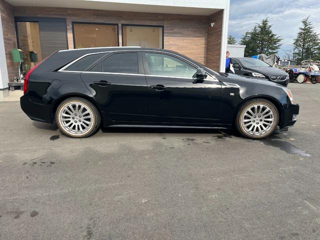 キャデラックＣＴＳスポーツワゴン ３．０プレミアム　ＥＴＣ　社外地デジテレビ　パノラマサンルーフ　パワーバックドア　エアバック警告灯点灯　現状販売（6枚目）