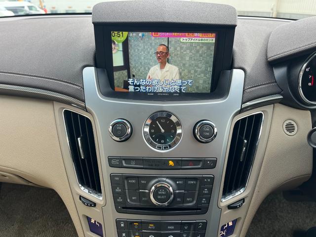 キャデラックＣＴＳスポーツワゴン ３．０プレミアム　ＥＴＣ　社外地デジテレビ　パノラマサンルーフ　パワーバックドア　エアバック警告灯点灯　現状販売（14枚目）