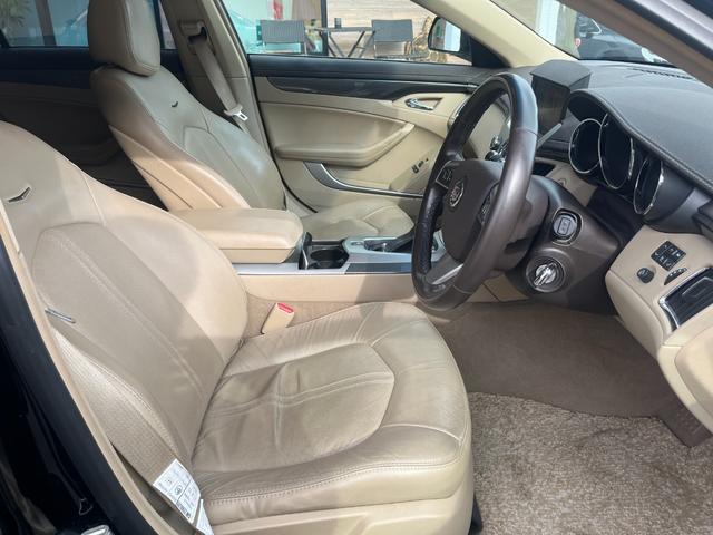 キャデラックＣＴＳスポーツワゴン ３．０プレミアム　ＥＴＣ　社外地デジテレビ　パノラマサンルーフ　パワーバックドア　エアバック警告灯点灯　現状販売（24枚目）