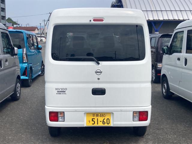 ＮＶ１００クリッパーバン ＤＸ　ＧＬパッケージ　４ＷＤ　届出済未使用車　クリアランスソナー　レーンアシスト　衝突被害軽減システム　両側スライドドア　オートライト　キーレスエントリー　アイドリングストップ　電動格納ミラー　ＡＴ　記録簿（4枚目）
