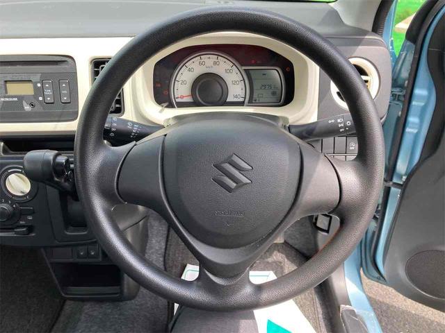 アルト Ｌ　４ＷＤ　ＥＴＣ　キーレスエントリー　アイドリングストップ　シートヒーター　ＣＶＴ　盗難防止システム　ＡＢＳ　ＥＳＣ　ＣＤ　ミュージックプレイヤー接続可　衝突安全ボディ　エアコン　パワーステアリング（2枚目）