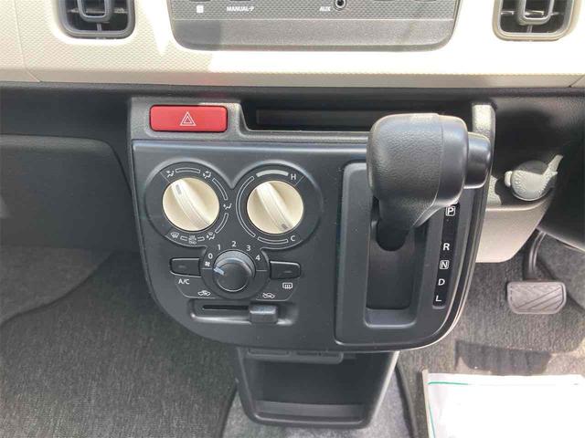 アルト Ｌ　４ＷＤ　ＥＴＣ　キーレスエントリー　アイドリングストップ　シートヒーター　ＣＶＴ　盗難防止システム　ＡＢＳ　ＥＳＣ　ＣＤ　ミュージックプレイヤー接続可　衝突安全ボディ　エアコン　パワーステアリング（7枚目）