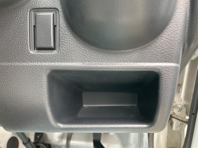 キャリイトラック ＫＣ　４ＷＤ　ＡＴ　衝突被害軽減システム　レーンアシスト　ＥＴＣ　オートライト　ＥＳＣ　エアコン　パワーステアリング　運転席エアバッグ　助手席エアバッグ（39枚目）