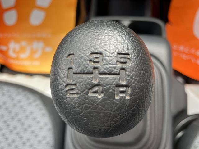 キャリイトラック ＫＣエアコン・パワステ　４ＷＤ　ＭＴ　エアコン　パワーステアリング　運転席エアバッグ　助手席エアバッグ（6枚目）