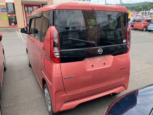 ルークス Ｘ　４ＷＤ　全周囲カメラ　両側スライド・片側電動　ナビ　ＴＶ　クリアランスソナー　衝突被害軽減システム　オートライト　スマートキー　アイドリングストップ　電動格納ミラー　シートヒーター　ベンチシート（16枚目）