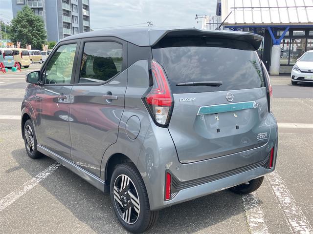 デイズ ハイウェイスター　Ｘ　４ＷＤ　全周囲カメラ　クリアランスソナー　衝突被害軽減システム　オートライト　ＬＥＤヘッドランプ　スマートキー　アイドリングストップ　電動格納ミラー　シートヒーター　ベンチシート　ＣＶＴ（15枚目）