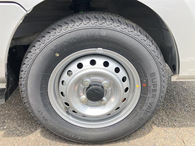 キャリイトラック ＫＣエアコン・パワステ　４ＷＤ　ＭＴ　オートライト　ＥＳＣ　エアコン　パワーステアリング　運転席エアバッグ　助手席エアバッグ（20枚目）