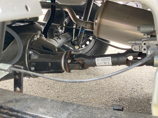 キャリイトラック ＫＣエアコン・パワステ　４ＷＤ　ＭＴ　オートライト　ＥＳＣ　エアコン　パワーステアリング　運転席エアバッグ　助手席エアバッグ（30枚目）