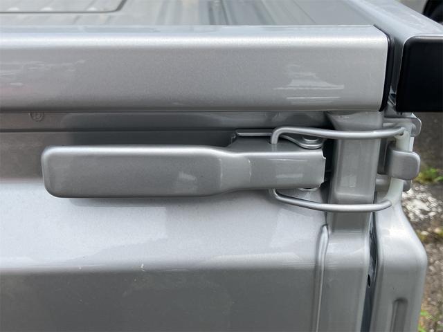 キャリイトラック ＫＣエアコン・パワステ　４ＷＤ　ＭＴ　オートライト　ＥＳＣ　エアコン　パワーステアリング　運転席エアバッグ　助手席エアバッグ（32枚目）