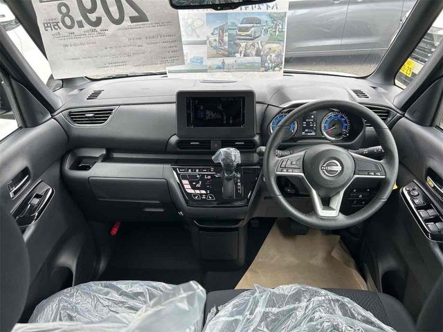ルークス ハイウェイスター　Ｘ　４ＷＤ　全周囲カメラ　両側スライド・片側電動　クリアランスソナー　衝突被害軽減システム　オートライト　ＬＥＤヘッドランプ　スマートキー　アイドリングストップ　電動格納ミラー　シートヒーター（2枚目）