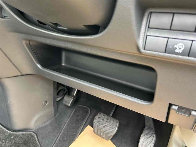 eKワゴン M クリアランスソナー 衝突被害軽減システム キーレスエントリー アイドリングストップ 電動格納ミラー シートヒーター ベンチシート CVT 盗難防止システム ABS ESC CD 衝突安全ボディ(36枚目)