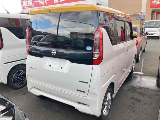 ルークス Ｘ　４ＷＤ　ＥＴＣ　全周囲カメラ　両側スライド・片側電動　ナビ　ＴＶ　クリアランスソナー　衝突被害軽減システム　オートライト　スマートキー　アイドリングストップ　電動格納ミラー　シートヒーター（13枚目）