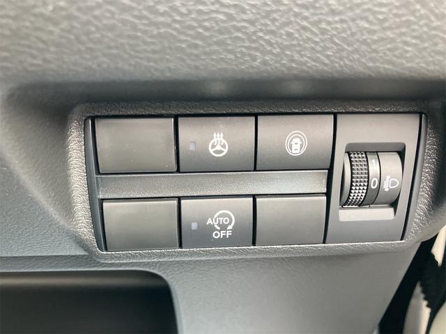 デイズ Ｓ　４ＷＤ　クリアランスソナー　衝突被害軽減システム　オートライト　キーレスエントリー　アイドリングストップ　電動格納ミラー　シートヒーター　ベンチシート　ＣＶＴ　盗難防止システム　ＡＢＳ　ＥＳＣ　ＣＤ（7枚目）