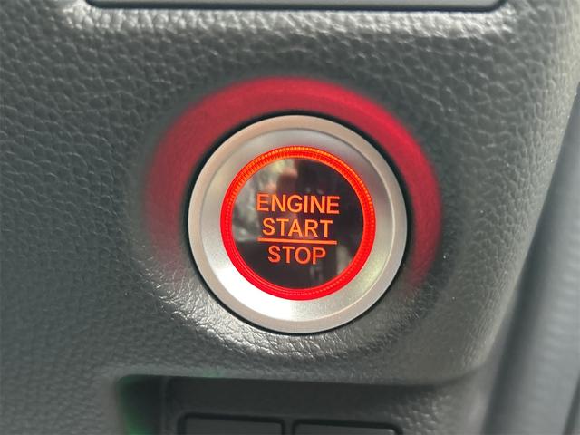 N-BOXカスタム L 4WD バックカメラ サイドカメラ 両側スライド・片側電動 ナビ TV クリアランスソナー オートクルーズコントロール レーンアシスト 衝突被害軽減システム オートライト LEDヘッドランプ(9枚目)