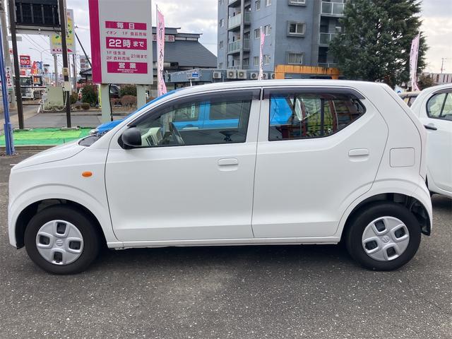 アルト Ｌ　キーレスエントリー　アイドリングストップ　シートヒーター　ＣＶＴ　盗難防止システム　ＡＢＳ　ＥＳＣ　ＣＤ　ミュージックプレイヤー接続可　衝突安全ボディ　エアコン　パワーステアリング　パワーウィンドウ（14枚目）