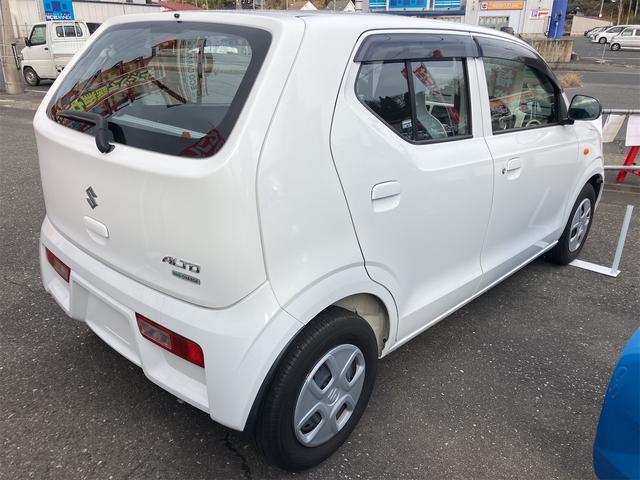 アルト Ｌ　キーレスエントリー　アイドリングストップ　シートヒーター　ＣＶＴ　盗難防止システム　ＡＢＳ　ＥＳＣ　ＣＤ　ミュージックプレイヤー接続可　衝突安全ボディ　エアコン　パワーステアリング　パワーウィンドウ（16枚目）