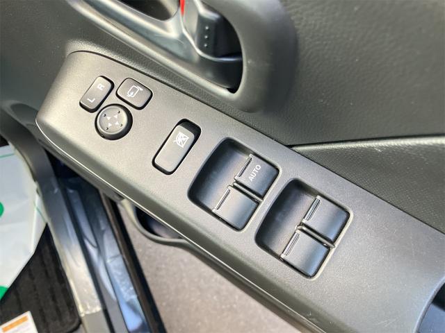 フレア ハイブリッドＸＧ　４ＷＤ　クリアランスソナー　レーンアシスト　衝突被害軽減システム　オートライト　スマートキー　アイドリングストップ　電動格納ミラー　シートヒーター　ベンチシート　ＣＶＴ　盗難防止システム　ＡＢＳ（11枚目）