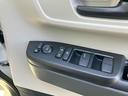 ベースグレード　４ＷＤ　バックカメラ　両側スライド・片側電動　クリアランスソナー　オートクルーズコントロール　レーンアシスト　衝突被害軽減システム　オートライト　ＬＥＤヘッドランプ　スマートキー　アイドリングストップ（9枚目）