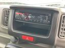 Ｍ　４ＷＤ　軽バン　ＭＴ　両側スライドドア　オートライト　ＥＳＣ　エアコン　運転席エアバッグ　助手席エアバッグ　ＣＤ（44枚目）